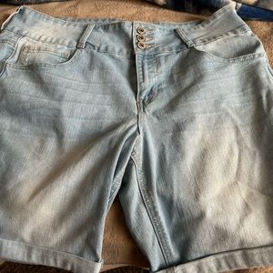 Women’s shorts